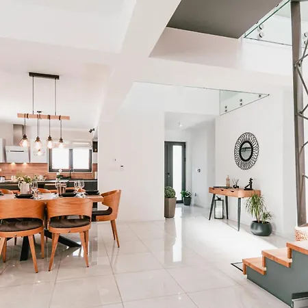 Felicity B4 Villa Šibenik