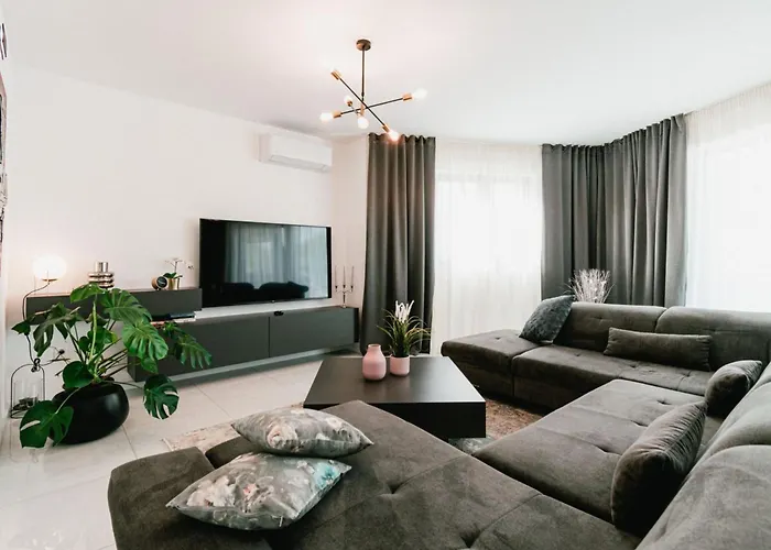 فيلة Felicity B4 شيبينيك