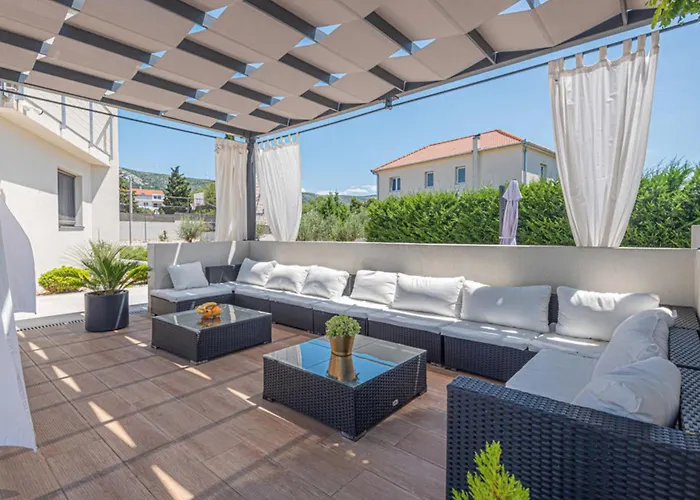 فيلة Felicity B4 شيبينيك